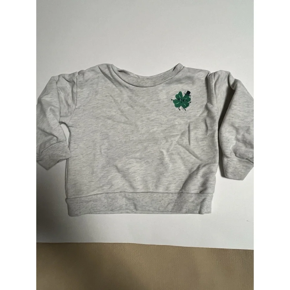 St Patrick's Day sweatshirt Kids size Carters 2T‎